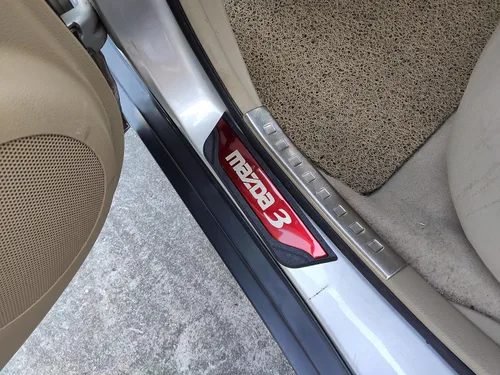 Miniatura 5 de Protector de rasguños para umbral de puerta de automóvil, para Mazda 3 2015-2022, piezas de accesorios, cubierta de placa protectora de entrada