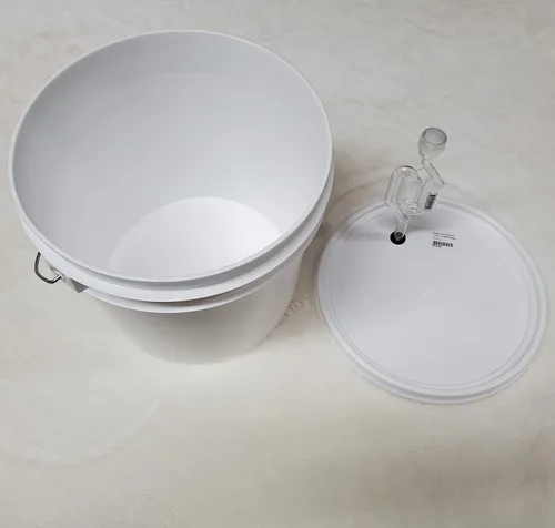 Miniatura 2 de Fermentador primario de 2 galones con tapa y esclusa