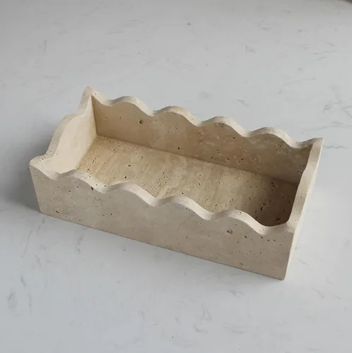 Miniatura 4 de Portatollas para invitados de travertino natural de 9.8" × 4.9" para baño, portaservilletas rectangular con borde festoneado, bandeja para toallas