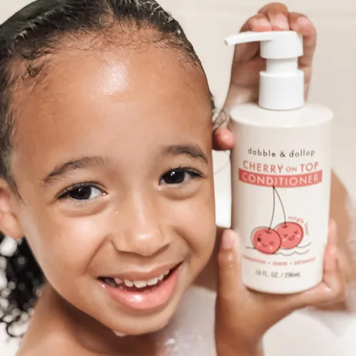 Miniatura 4 de Dabble & Dollop Cherry on Top - Acondicionador desenredante para niños y niños pequeños, origen natural, no tóxico, vegano, sin sulfato para cabello