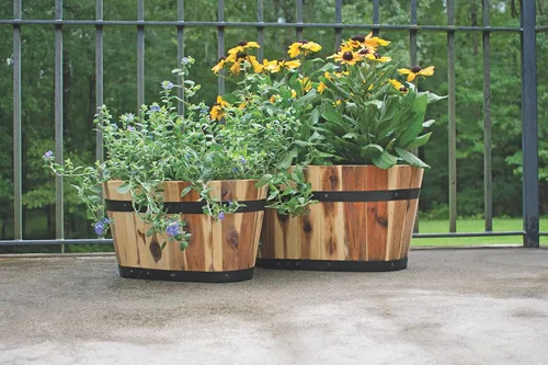 Miniatura 3 de Avera Products Maceta ovalada de barril de madera, maceta de 15 x 8.5 x 8 pulgadas Maceta interior o exterior Barril de madera de acacia