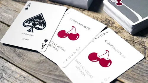 Miniatura 6 de Juego de cartas Cherry Casino House (McCarran Silver) de Pure Imagination Projects