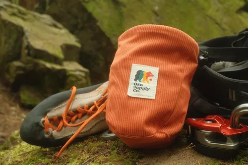 Miniatura 4 de Oso Supply Co - Bolsa de tiza vintage de pana para escalada en roca, cubo de tiza para bouldering con cinturón y bolsillo con cremallera - Equipo