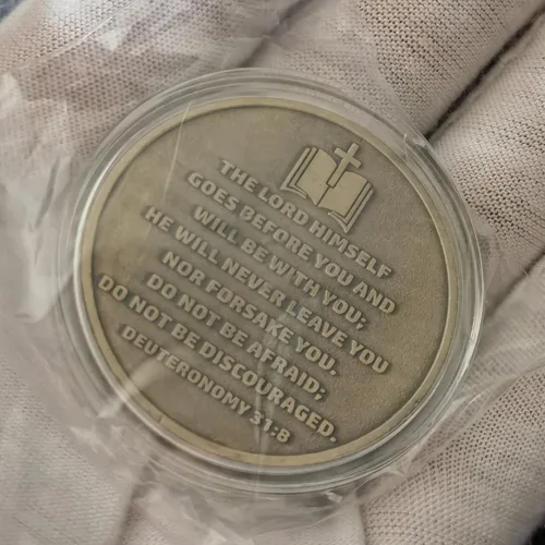 Miniatura 2 de Arraigado en Cristo La Roca del Señor es Mi Roca, Mi Fortaleza, Mi Libertador Moneda de Desafío Cristiana Basada en la Fe Versículo Bíblico Regalo