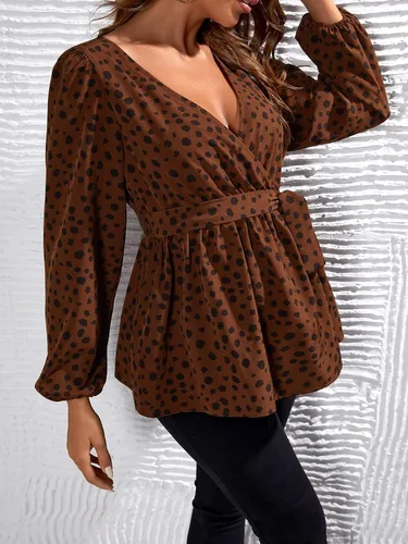Miniatura 5 de OYOANGLE Blusa de maternidad para mujer, elegante, con lunares, manga larga, cuello en V, con cinturón, ropa de embarazo