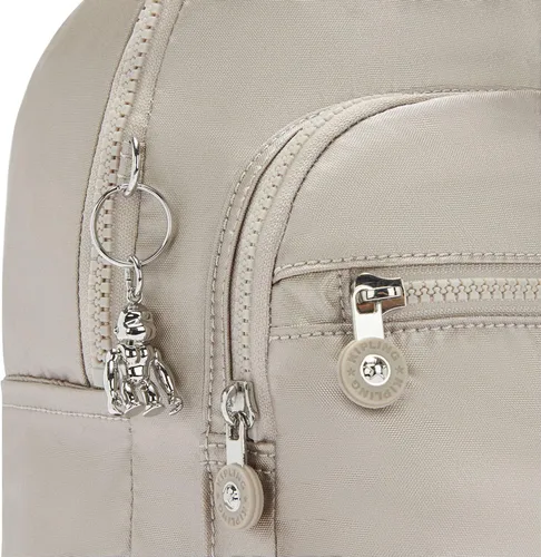 Miniatura 47 de Kipling Mochila pequeña Seoul para mujer, duradera, correas acolchadas para el hombro con funda para tableta, bolsa, Firma Emb, Mochila para tableta
