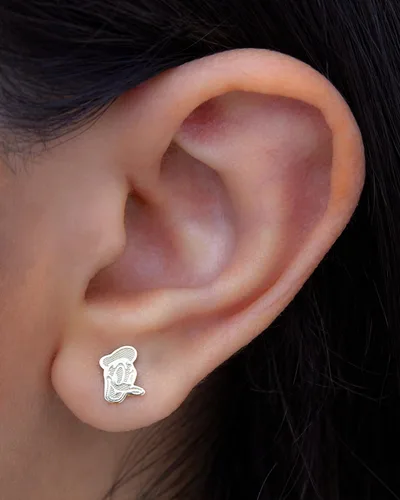 Miniatura 2 de Disney Pendientes clásicos, aretes de oro de 14 quilates - Bambi, pato Donald, pato margarita, Winnie the Pooh, rosa de Belle, 101 dálmatas
