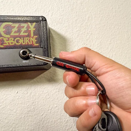Miniatura 41 de Pluginz - Llaveros para guitarra