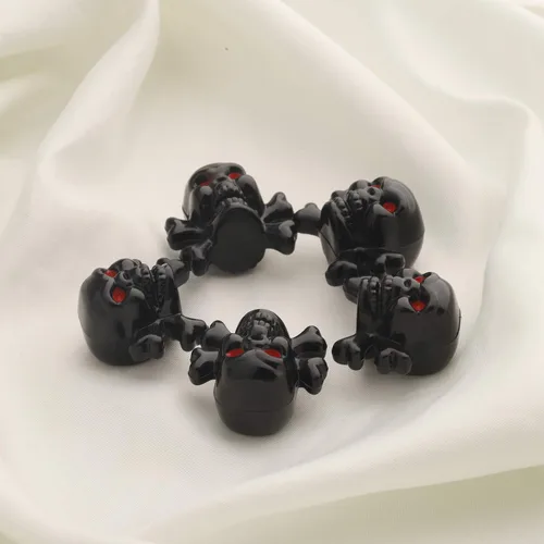 Miniatura 4 de MYOSPARK 5 piezas de dijes de cabeza de calavera negra Crossbones para amantes