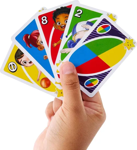 Miniatura 2 de Mattel Games UNO Junior Move - Juego de cartas para niños con reglas de acción para noche familiar, noche de juegos, viajes, campamento y fiesta