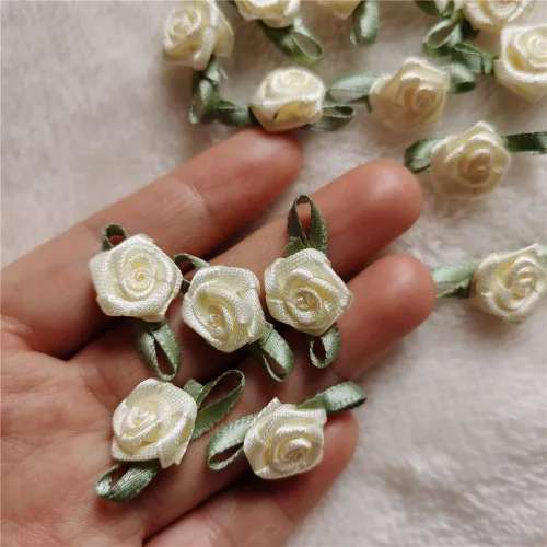 Miniatura 4 de 100 unids/lote de mini rosas hechas a mano con cinta de raso artificial para decoración de bodas, accesorios de costura (albaricoque)