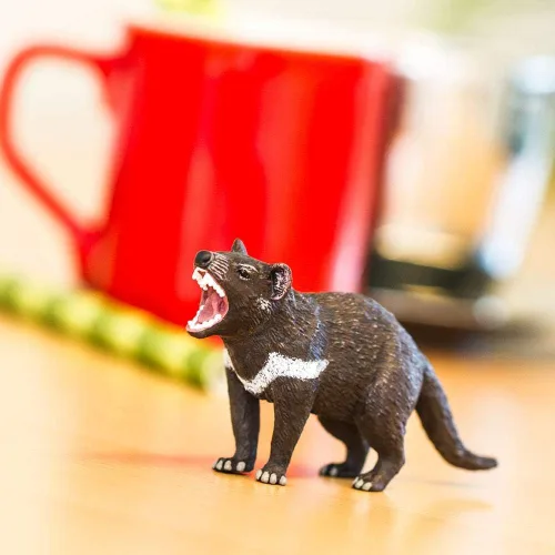 Miniatura 7 de Safari Ltd. Tasmanian Devil Figurine - Figura marsupial realista de 3.5 pulgadas, juguete educativo para niños, niñas y niños a partir de 3 años