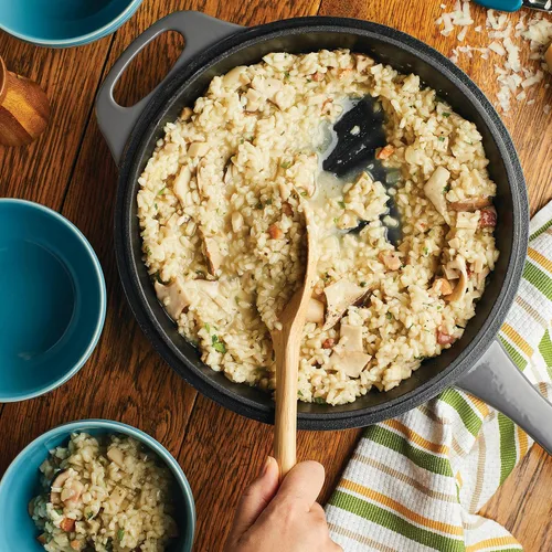 Miniatura 7 de Rachael Ray Horno holandés 3 en 1 de hierro fundido esmaltado con sartén/salteado, 4 cuartos de galón, gris