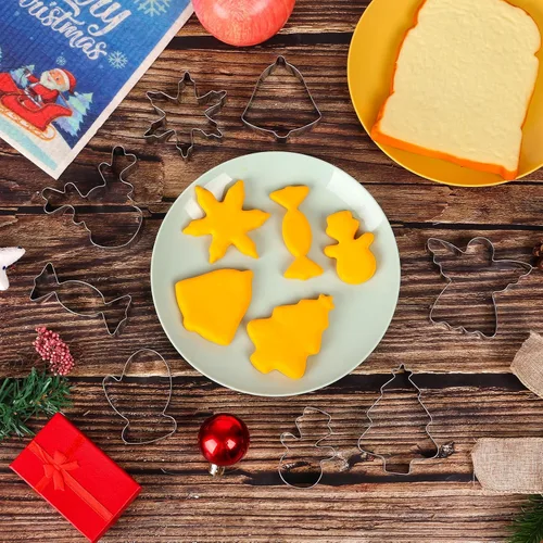 Miniatura 6 de MAPVOLUT Juego de 14 cortadores de galletas de Navidad, patrones clásicos de Navidad, acero inoxidable de grado alimenticio, fácil de desmoldear