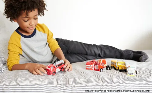 Miniatura 10 de Vehículo de lujo Miss Fritter moldeado a presión Disney Pixar Cars 3