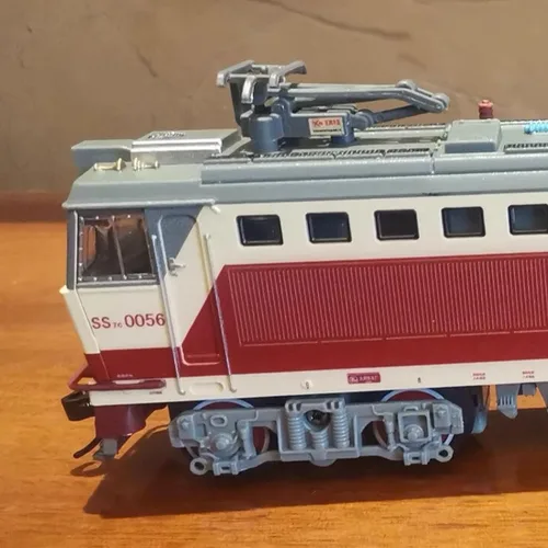 Miniatura 7 de Juego de tren eléctrico, locomotora de vapor eléctrica de aleación SS7C con vagones de pasajeros y pista larga, modelo realista con luces, sonidos