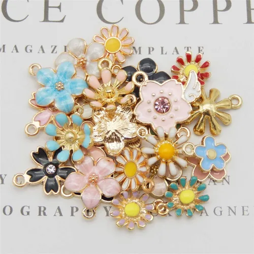 Miniatura 3 de 40 piezas (20 pares) surtidos de flores esmaltadas en tono dorado delicadas colgantes mezclados colgantes para aretes, fabricación de joyas