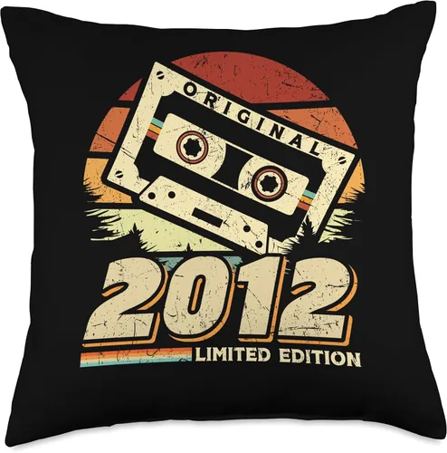 Miniatura 4 de Retro Limited Edition 2012 Cassette Tape 14th Birthday Throw Pillow