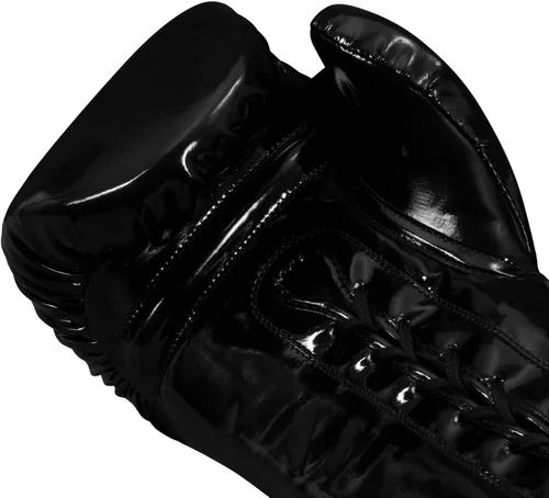 Miniatura 6 de TITLE Boxing Inferno Intensity Guantes de Entrenamiento con Cordones - MMA, Kickboxing, Saco de Boxeo, Sparring - 14, 16, 18 oz Negro/Dorado