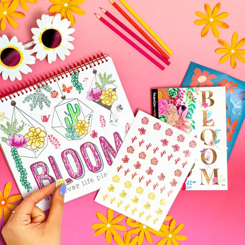 Miniatura 4 de Fashion Angels Más de 1,000 cuadernos de calcomanías Bloom, incluye divertidas y coloridas calcomanías de flores para manualidades, ideal