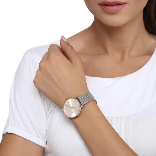 Miniatura 10 de Armani Exchange - Reloj de cuarzo de acero inoxidable para mujer con correa de cuero