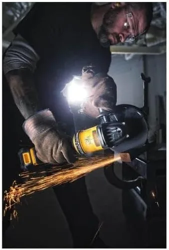 Miniatura 8 de DEWALT Juego de taladro y amoladora de 20V MAX, set de herramientas eléctricas, incluye 2 baterías y cargador (DCK231E2)