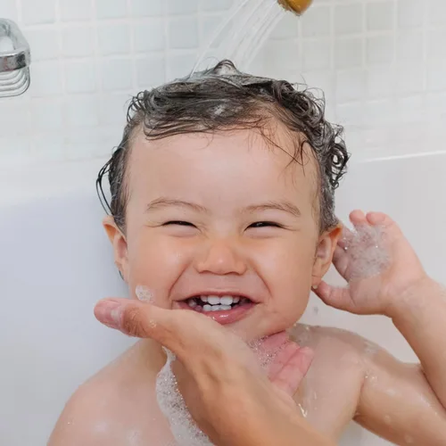 Miniatura 15 de Mustela Set de regalo para la hora del baño para bebés, esenciales para el cuidado de la piel del bebé con aguacate natural, contiene loción