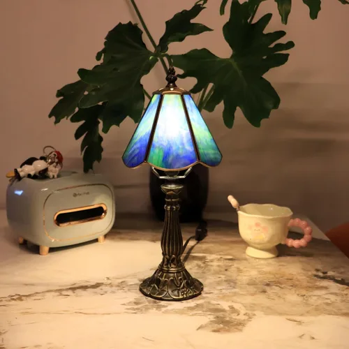 Miniatura 9 de Small Tiffany Table Lamp Amber Green Stained Glass Desk Lamps 6X6X14 Inch Bronze Resin Base Antique Mini Accent Light