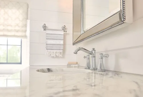 Miniatura 3 de Moen Dartmoor T6405 - Grifo de baño de arco bajo cromado de dos manijas, válvula se vende por separado, T6405