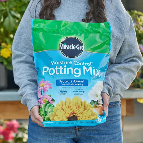 Miniatura 3 de Miracle-Gro Mezcla para macetas con control de humedad, para plantas en contenedor, protege contra el riego excesivo y insuficiente, 8 cuartos