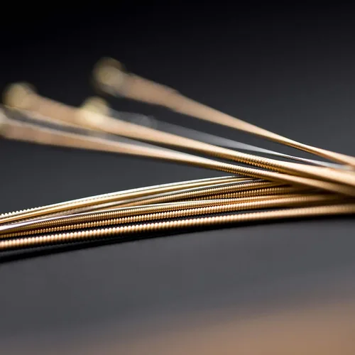 Miniatura 5 de Martin Auténticas cuerdas de guitarra acústica, tratamiento de vida útil 2.0, ligero, bronce 80/20