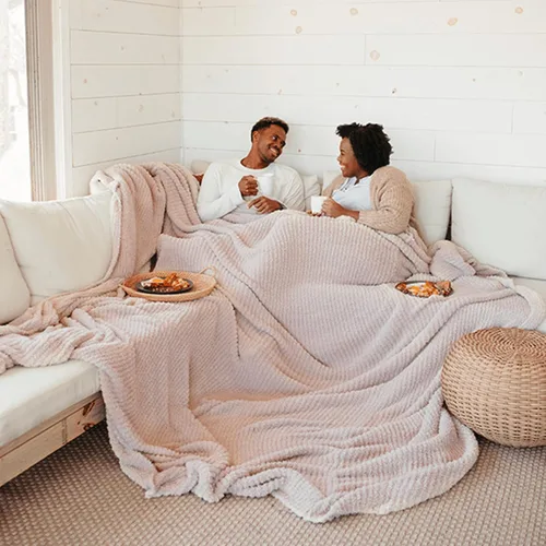 Miniatura 29 de Big Blanket Co Original Stretch Ballerina - Manta gigante extra grande de 6 x 6 pies, suave, elástica, lavable a máquina, se adapta a toda la familia