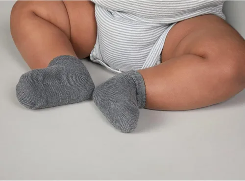 Miniatura 4 de Fruit of the Loom Paquete de 22 calcetines elásticos Grow & Fit Flex Zones de corte bajo, unisex, para niñas y niños