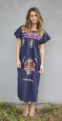 Miniatura 5 de Vestido bordado de Liliana Cruz estilo campesina mexicana