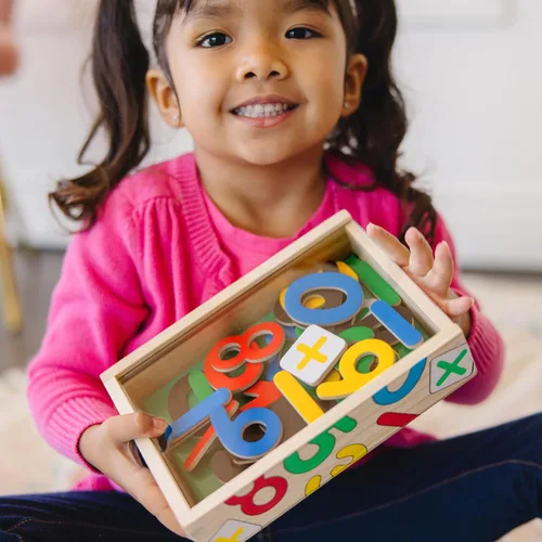 Miniatura 3 de Melissa & Doug 37 imanes de números de madera en una caja