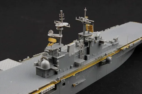 Miniatura 11 de Hobby Boss USS Boxer LHD-4 Kit de construcción de barcos