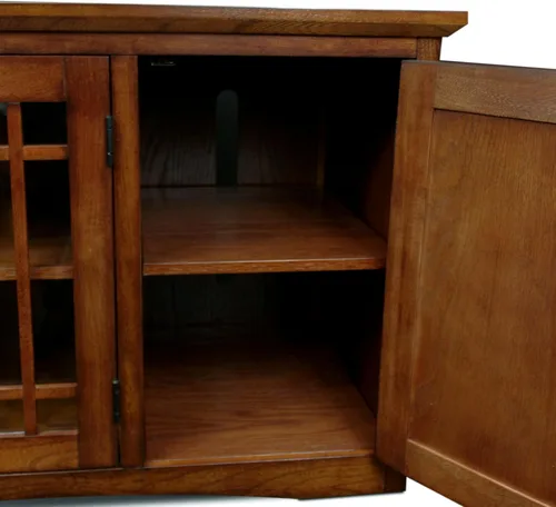 Miniatura 11 de Leick Home 82360 Soporte de TV de madera maciza Mission Oak de cuatro puertas para televisores de 65" Consola universal de TV para sala de estar