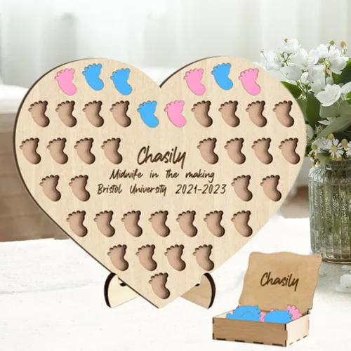 Miniatura 18 de Contador de nacimiento personalizado para estudiantes partera con 50 espacios para bebés, tablero de madera en forma de corazón
