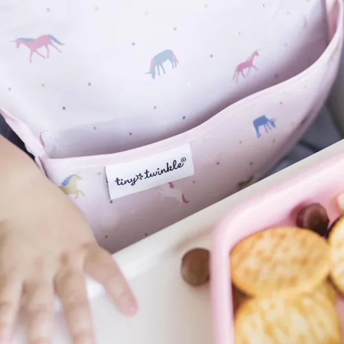 Miniatura 5 de Tiny Twinkle Baberos a prueba de derrames para bebés para comer Baberos impermeables y lavables para niños pequeños con bolsillo para todo Juego