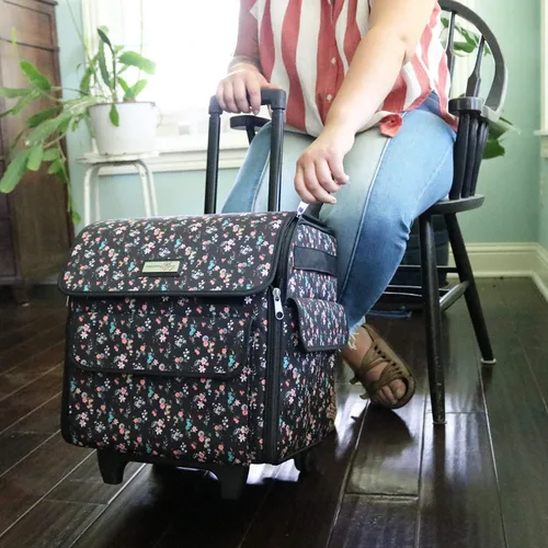 Miniatura 4 de Everything Mary Bolsa para máquina de serger rodante, funda de transporte floral negra para máquinas Overlock, compatible con Brother, Singer