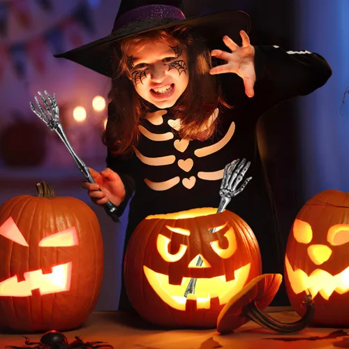 Miniatura 3 de DECHOUS 2 cucharas de ensalada de mano de esqueleto, cuchara de ensalada de plástico con garra de calavera de Halloween para servir vajilla