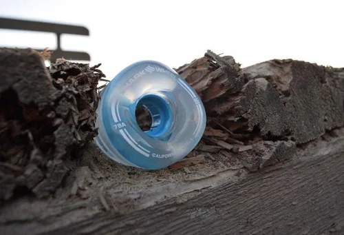Miniatura 7 de Shark Wheel Ruedas de crucero Longboard de 2.835 in, fórmula ADN, juego de 4 ruedas Buje azul transparente.