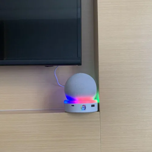 Miniatura 7 de Estación de carga para Echo Dot 4ª 5ª generación, 4 modos de control táctil sincronización de música RGB LED luz multicolor, soporte de escritorio