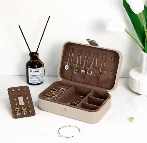 Miniatura 6 de KAMIER Joyero de piel sintética Joyero acolchado de diamante de viaje para anillos, aretes, collares, organizador de joyas portátil de lujo
