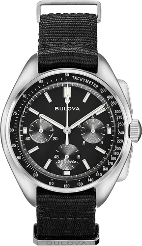 Bulova Hombre Archive Series Lunar Pilot Cronógrafo de 6 manecillas de acero inoxidable de cuarzo de alto rendimiento, correa NATO negra y cristal