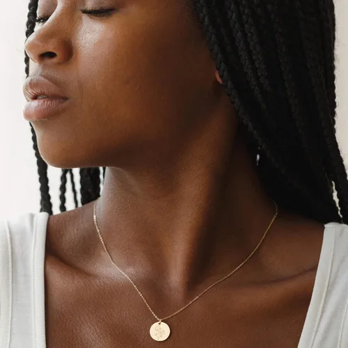 Miniatura 2 de MYEARS - Collar con dije de moneda para mujer, personalizado con diseño de flores del mes de tu nacimiento, chapado en oro de 14 quilates