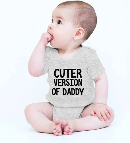 Miniatura 2 de CBTwear Cuter Version of Daddy - Dad to Be Announcement - Lindo body de bebé de una pieza