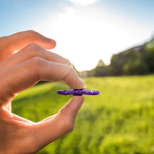 Miniatura 7 de YOLOPLUS+ 5 piezas Fidget Spinner Juguetes para niños, tamaño mini, juguetes de mano para aliviar la ansiedad y el estrés, regalos de cumpleaños