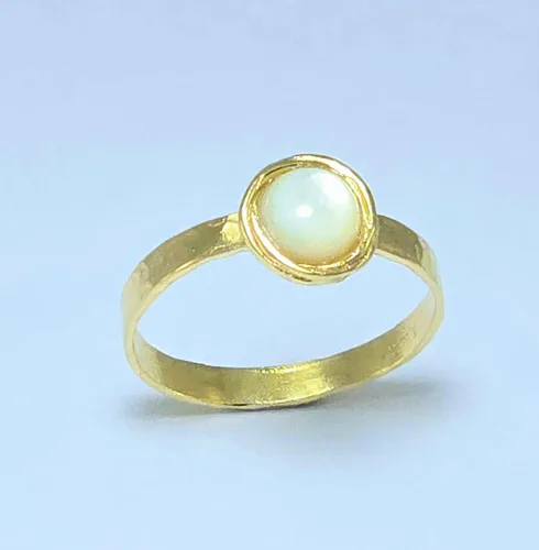 Miniatura 40 de Anillo de oro de piedras preciosas, anillo de piedra chapada en oro de 14 quilates, anillo de piedra apilable, anillo de oro de piedra pequeña