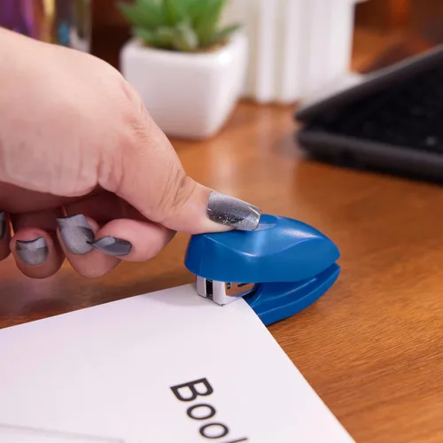 Miniatura 3 de Swingline - Minigrapadora, capacidad para 12 hojas Azul